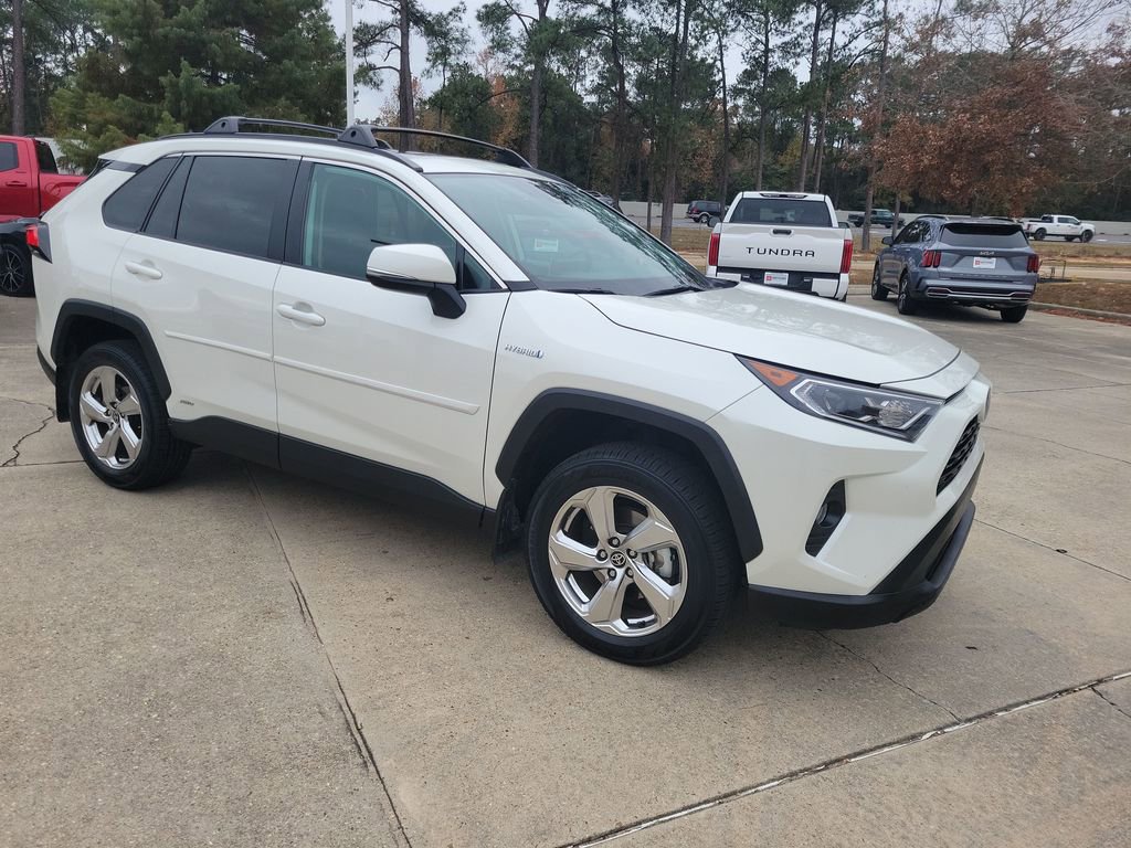 Certified 2021 Toyota RAV4 XLE Premium image 8