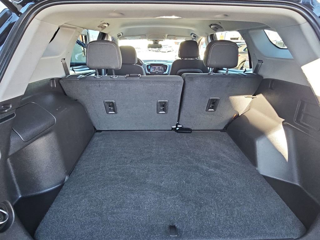 Used 2024 GMC Terrain SLE image 20