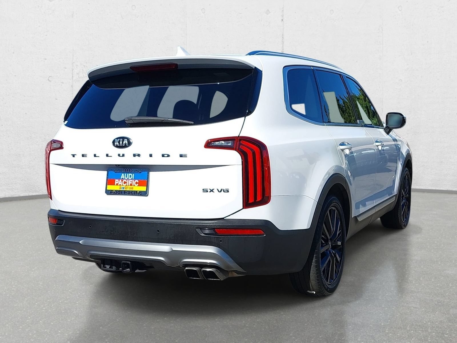 Used 2021 Kia Telluride SX w/ Towing Package FWD image 5