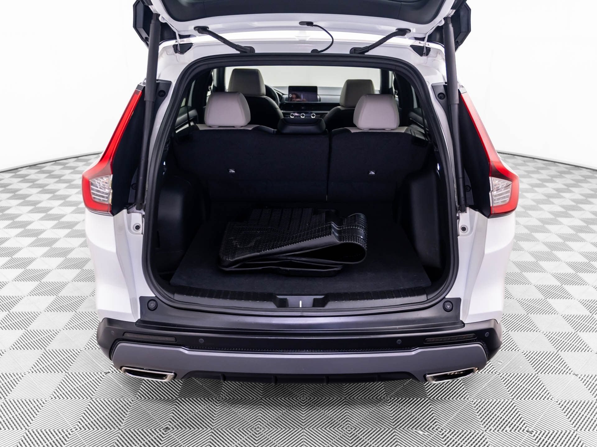 Used 2023 Honda CR-V Sport Touring image 32