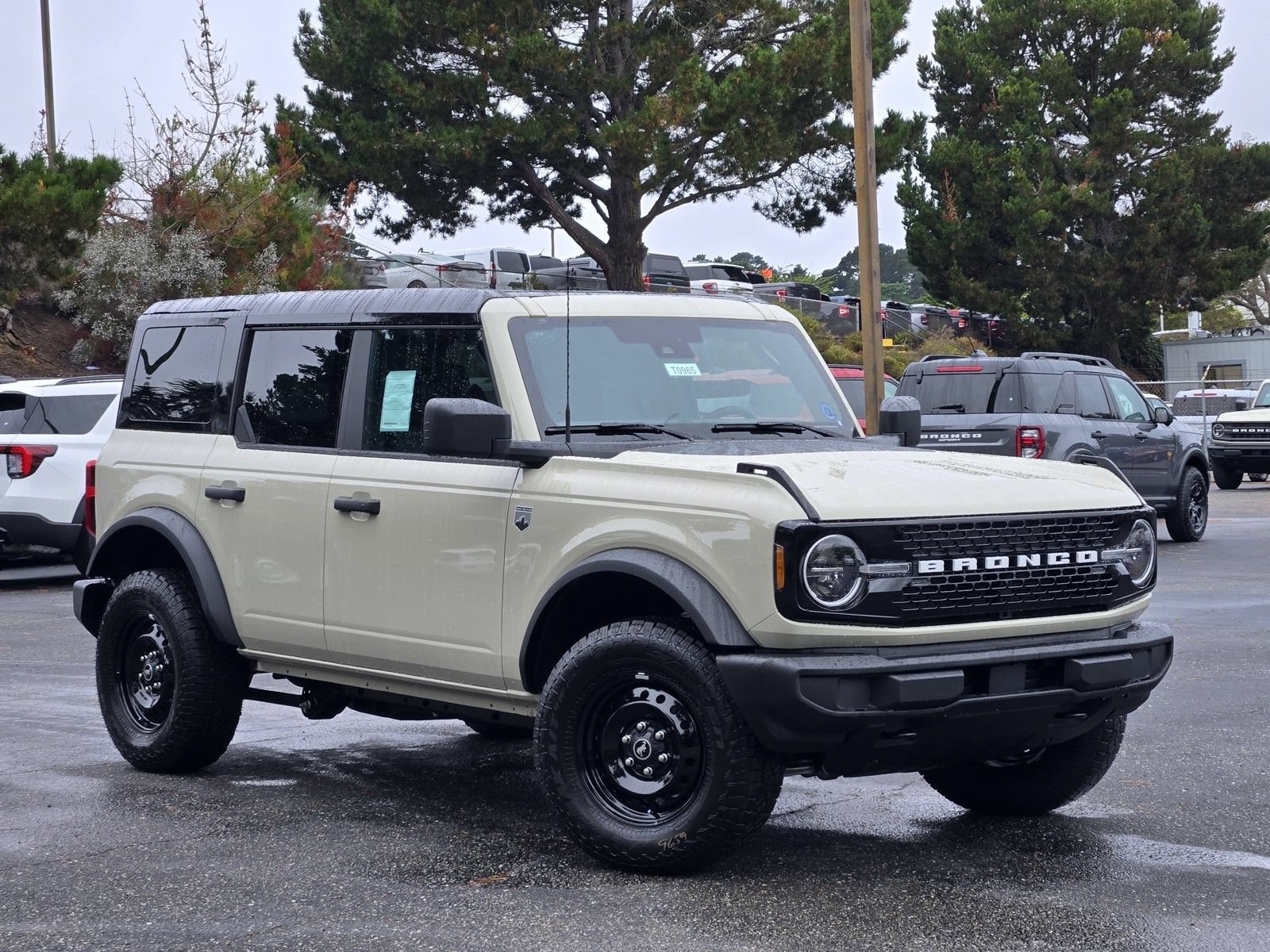 New 2026 Ford Bronco Big Bend AWD/4WD image 2