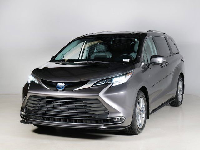 Used 2023 Toyota Sienna Limited AWD/4WD image 1