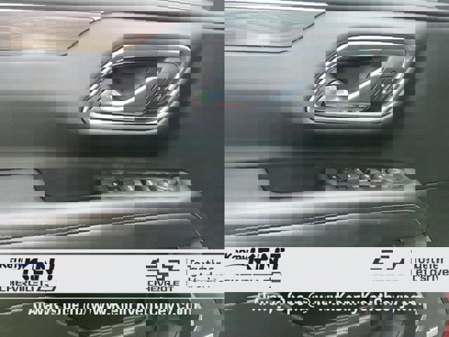 Used 2021 Chevrolet Tahoe Z71 w/ Z71 Signature Package image 29