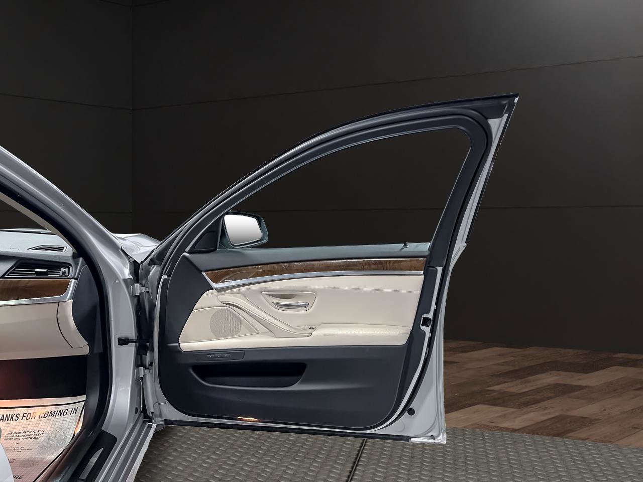 Used 2012 BMW 528i Sedan image 18
