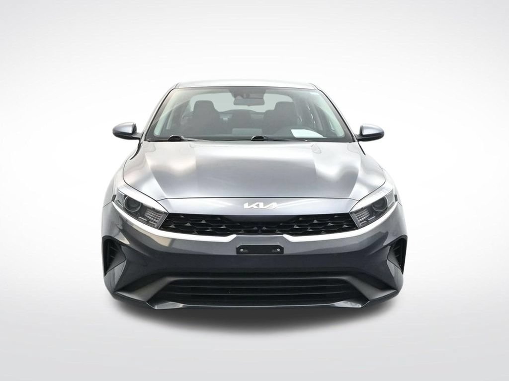 Used 2024 Kia Forte LXS FWD video 2