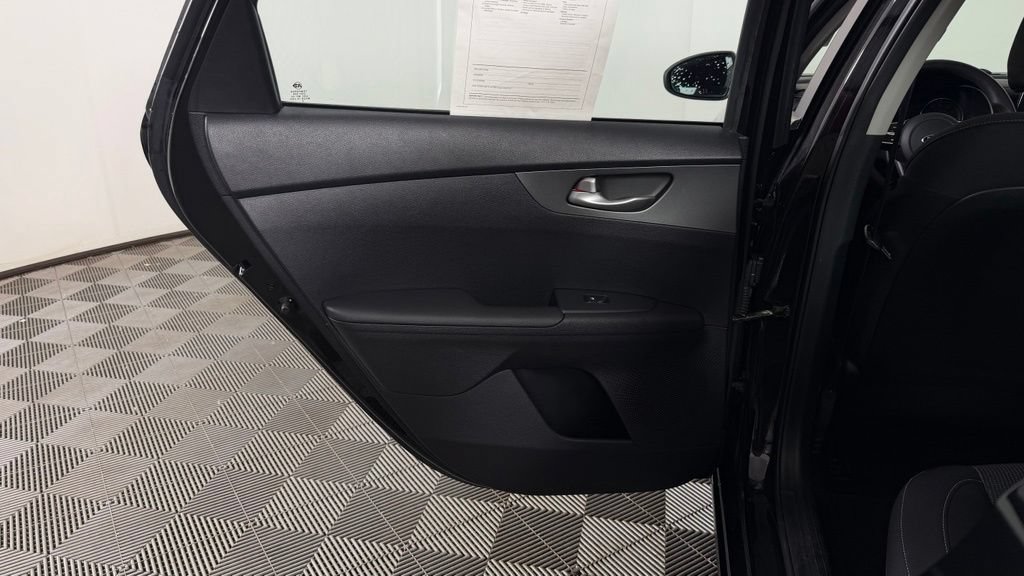 Used 2021 Kia Forte Sedan FWD image 24