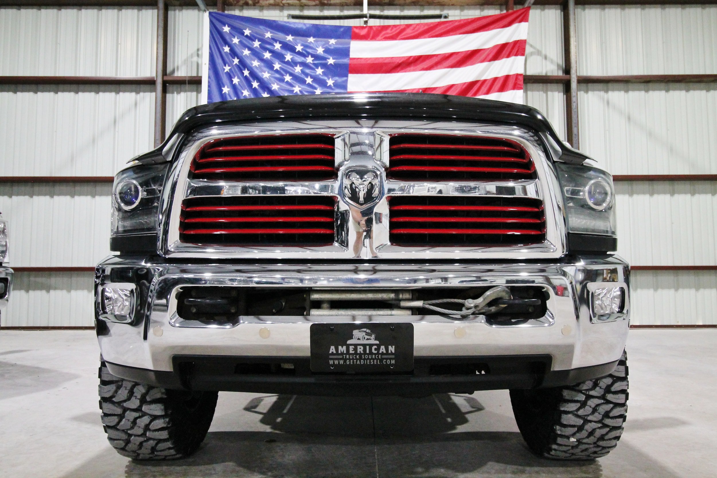 Used 2014 RAM 2500 Power Wagon w/ Luxury Group AWD/4WD image 2