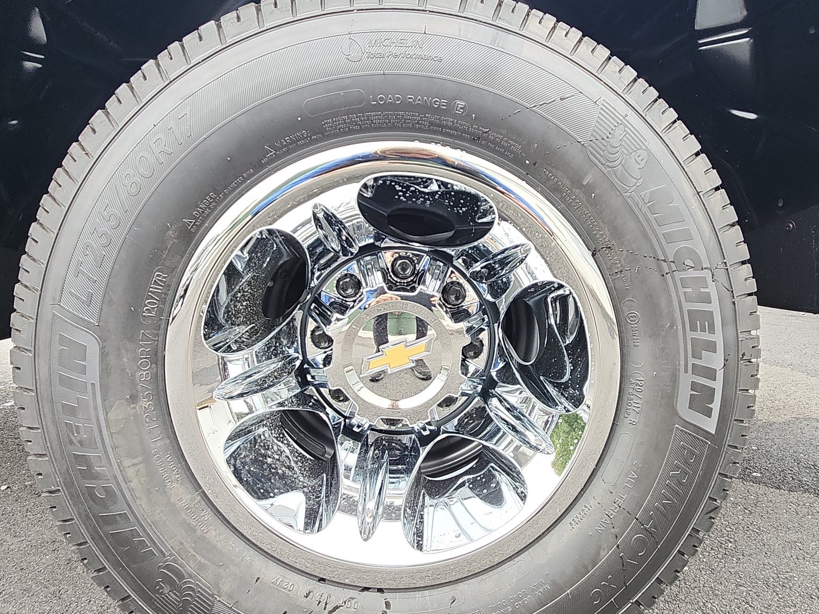 New 2026 Chevrolet Silverado 3500 LTZ AWD/4WD image 9