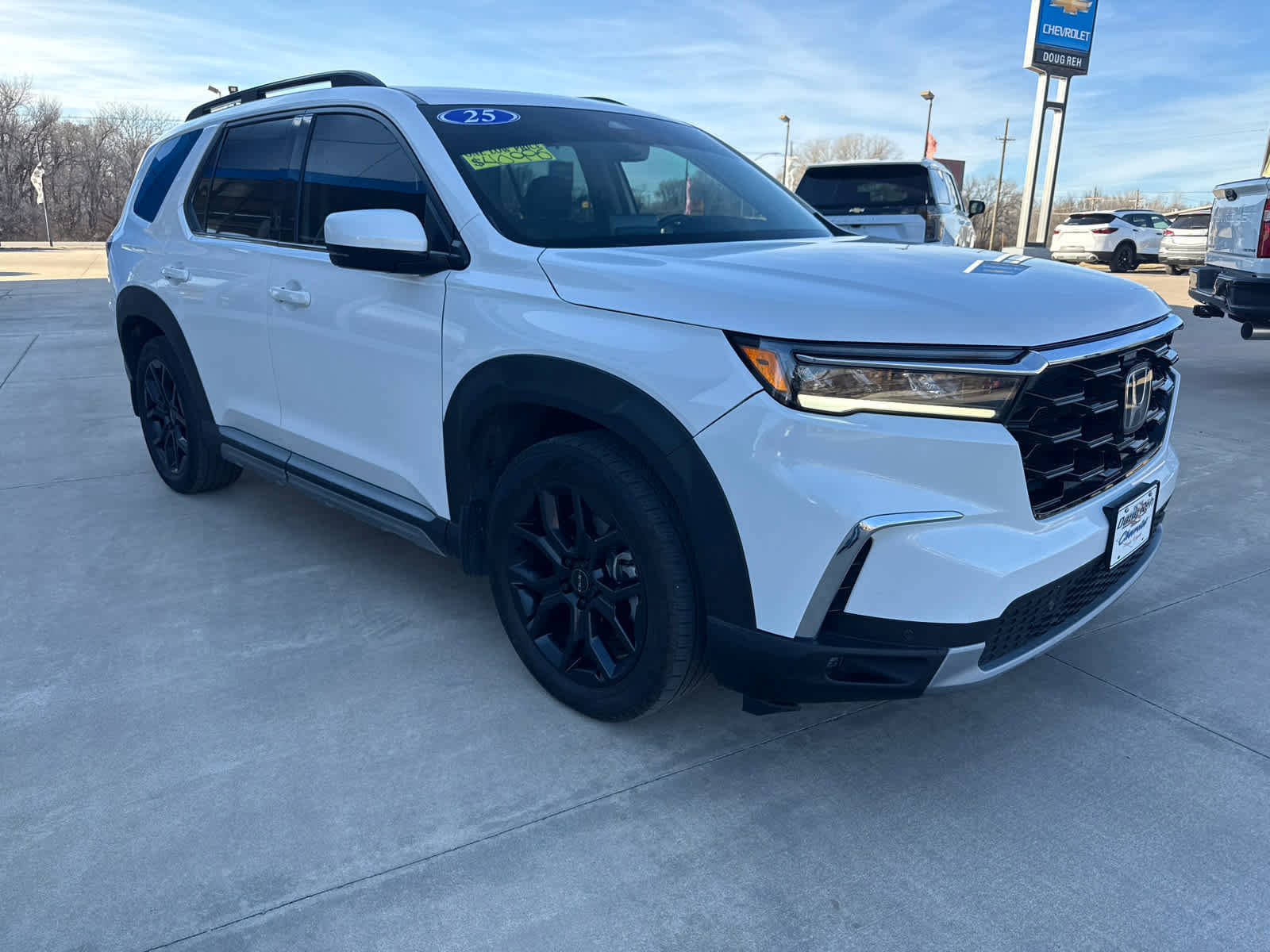 Used 2025 Honda Pilot Touring image 5