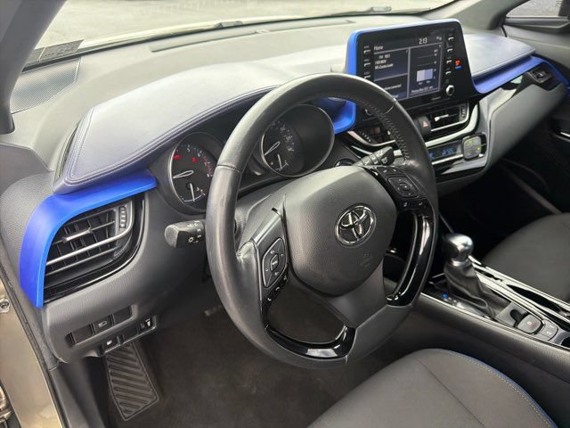 Used 2021 Toyota C-HR XLE FWD image 15