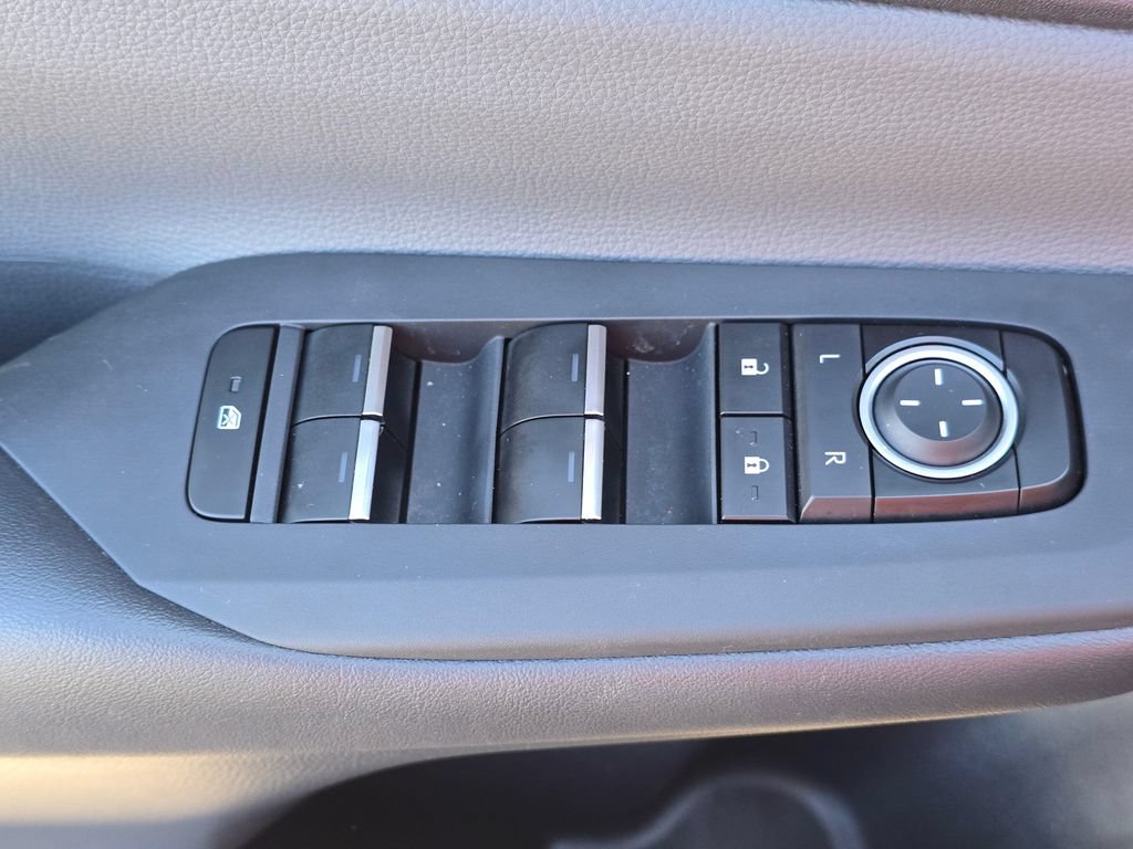 Used 2024 Toyota Prius XLE AWD/4WD image 23
