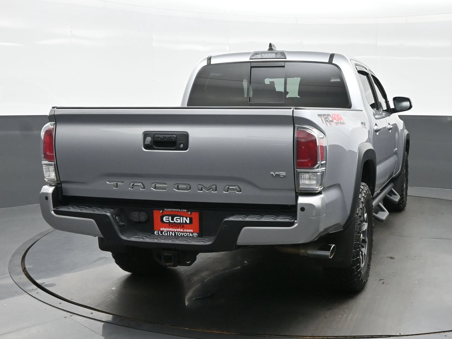 Used 2020 Toyota Tacoma TRD Off-Road w/ Technology Package AWD/4WD image 5