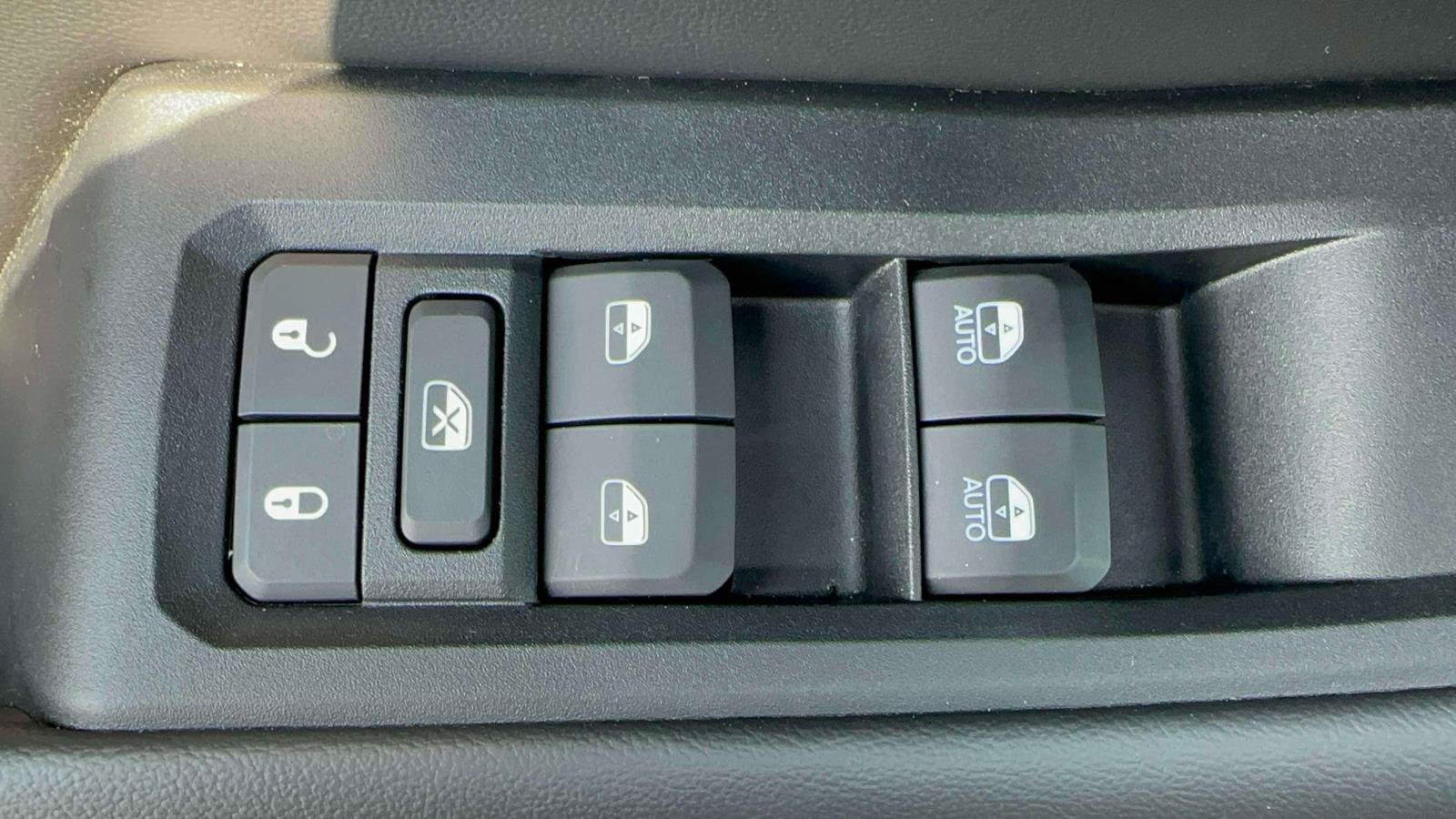 Used 2024 Jeep Grand Cherokee Altitude AWD/4WD image 14