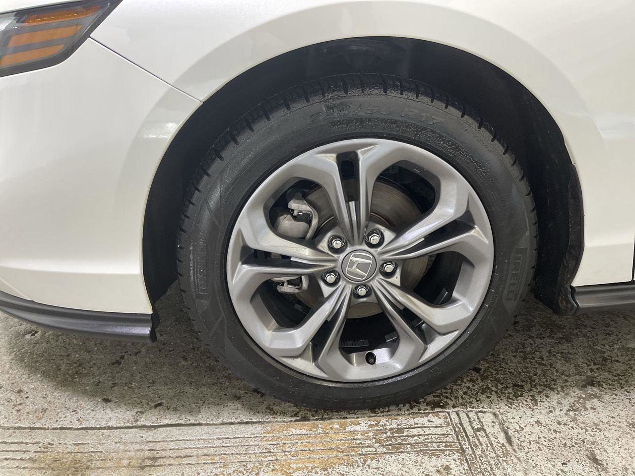 Certified 2025 Honda Accord SE image 10