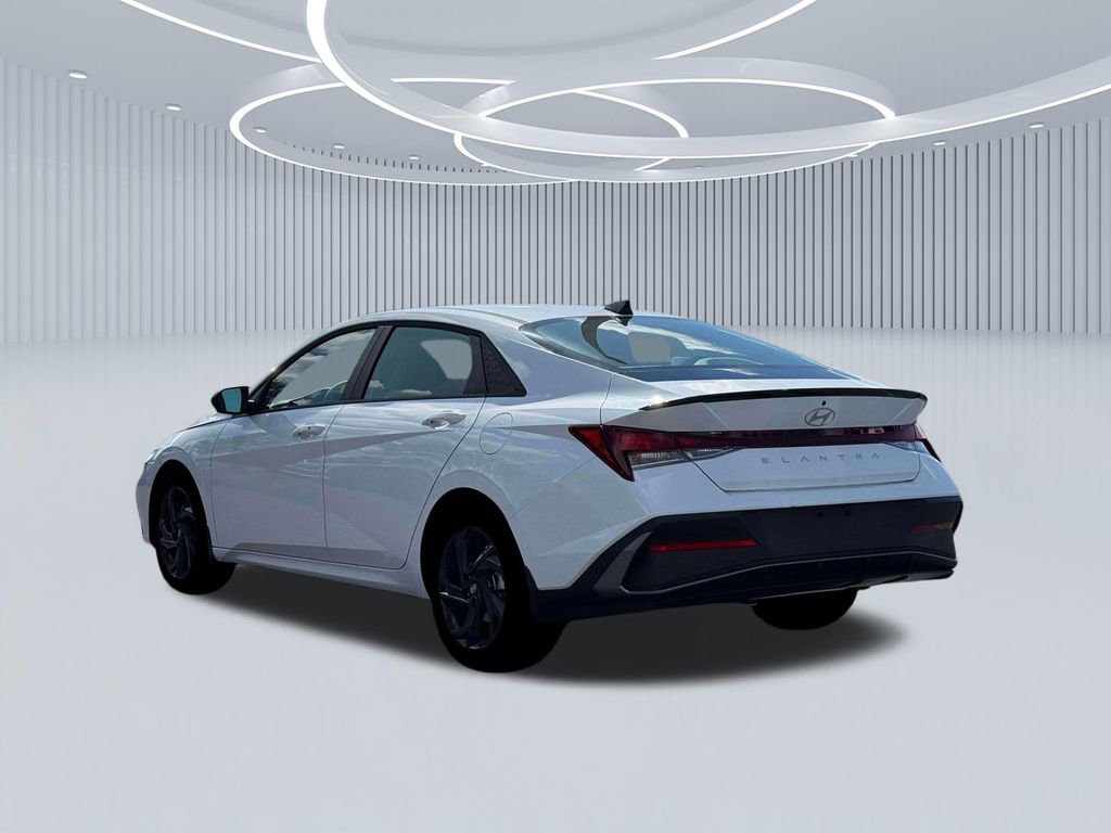 New 2026 Hyundai Elantra Sport FWD image 5