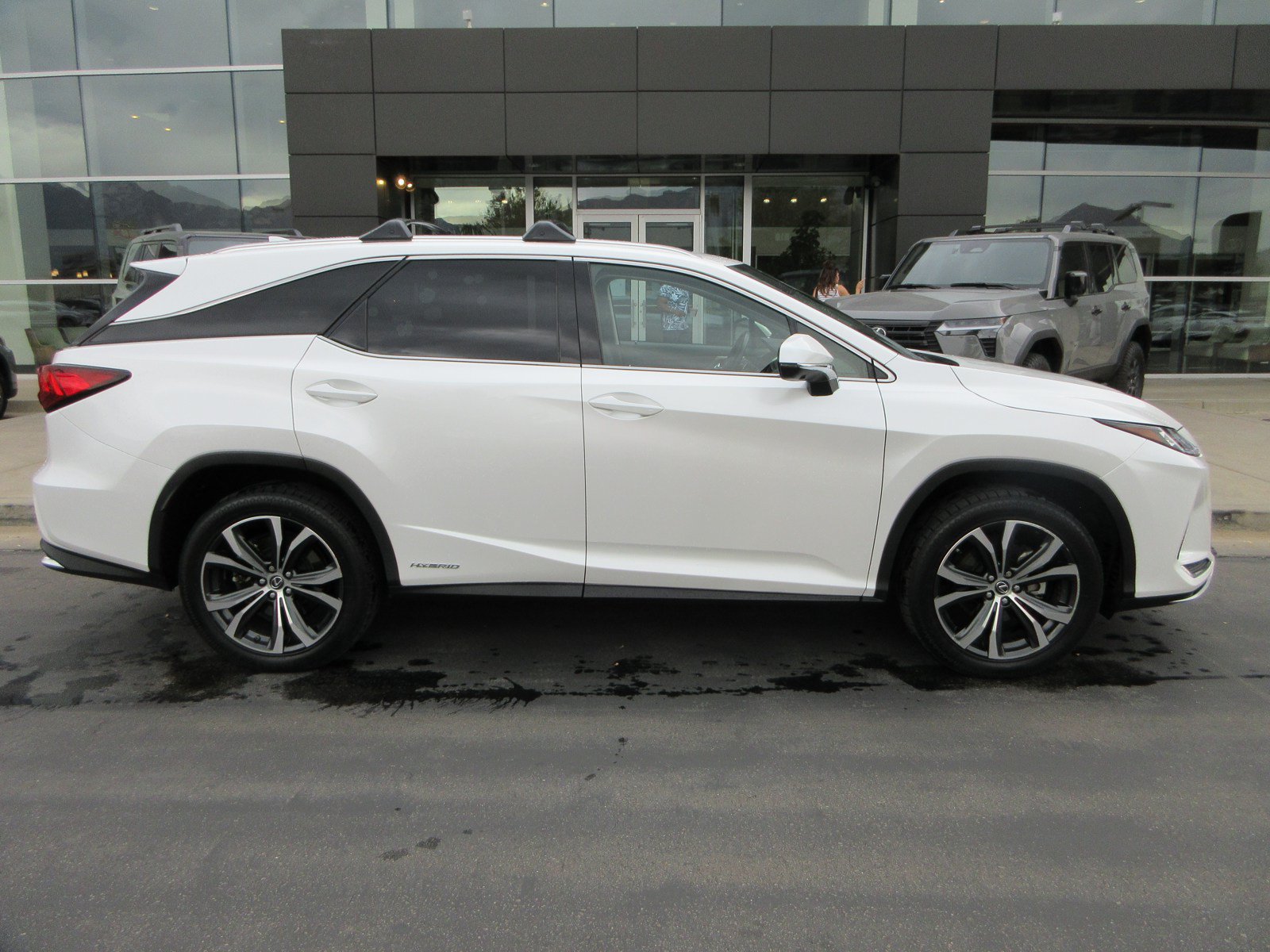 Used 2021 Lexus RX 450hL AWD w/ Premium Package image 11