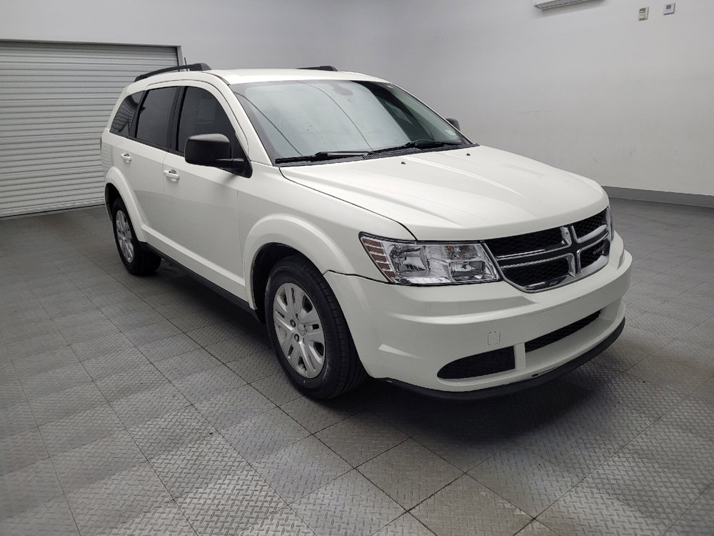 Used 2020 Dodge Journey SE w/ SE Popular Equipment Group image 13