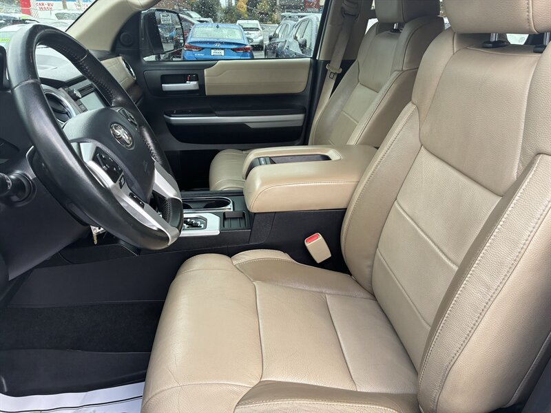 Used 2018 Toyota Tundra Limited w/ Limited Premium Package AWD/4WD image 14