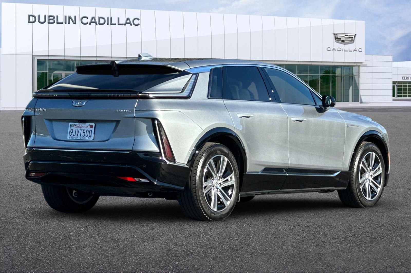 Certified 2024 Cadillac Lyriq Luxury image 4