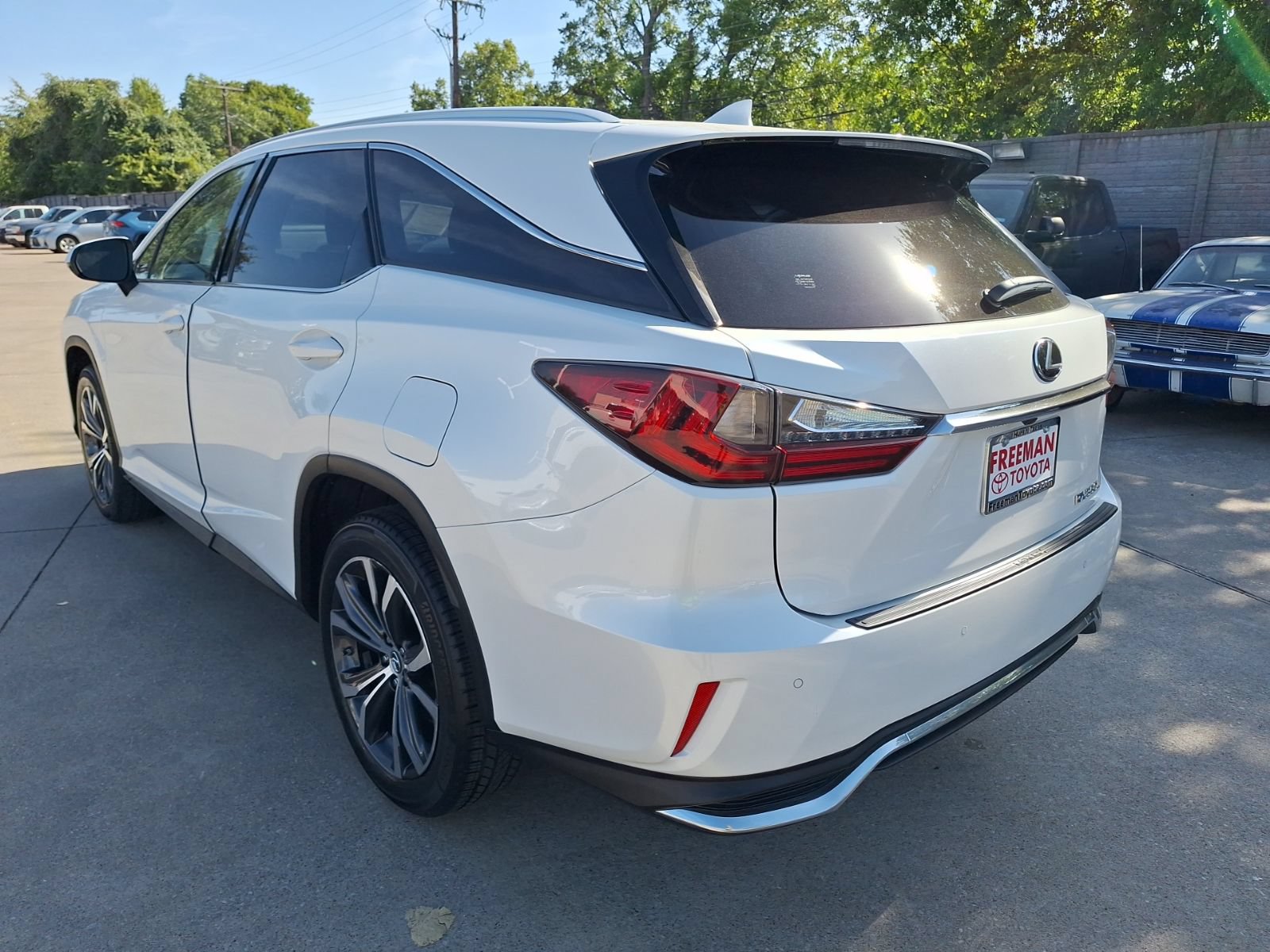 Used 2021 Lexus RX 350L Premium w/ Premium Package AWD/4WD image 4