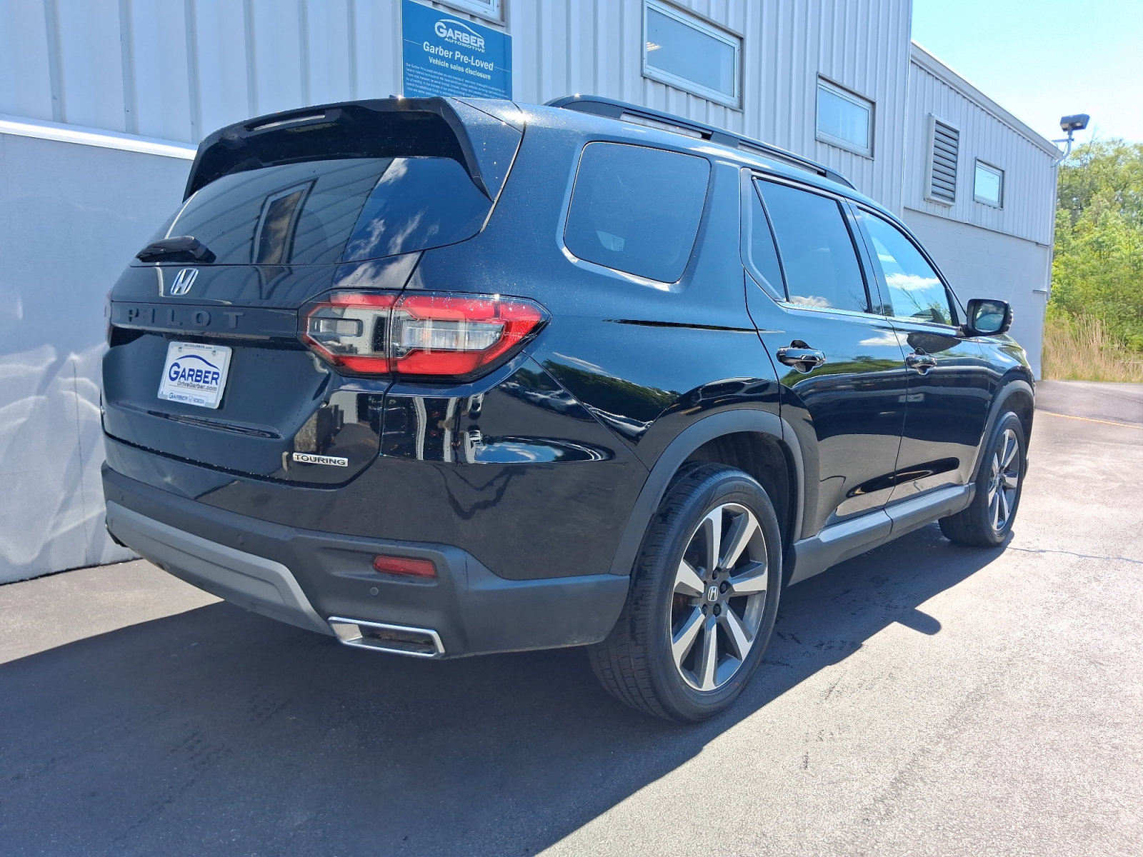 Used 2023 Honda Pilot Touring image 10