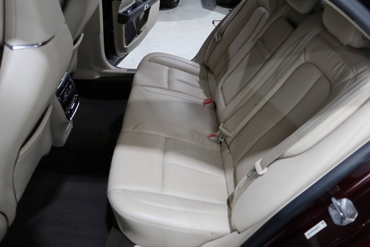 Used 2020 Lincoln Continental Reserve FWD image 14