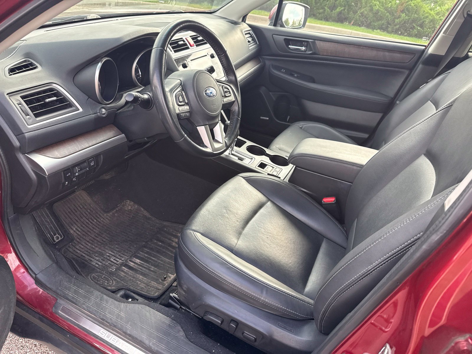 Used 2016 Subaru Outback 2.5i Limited AWD/4WD image 9