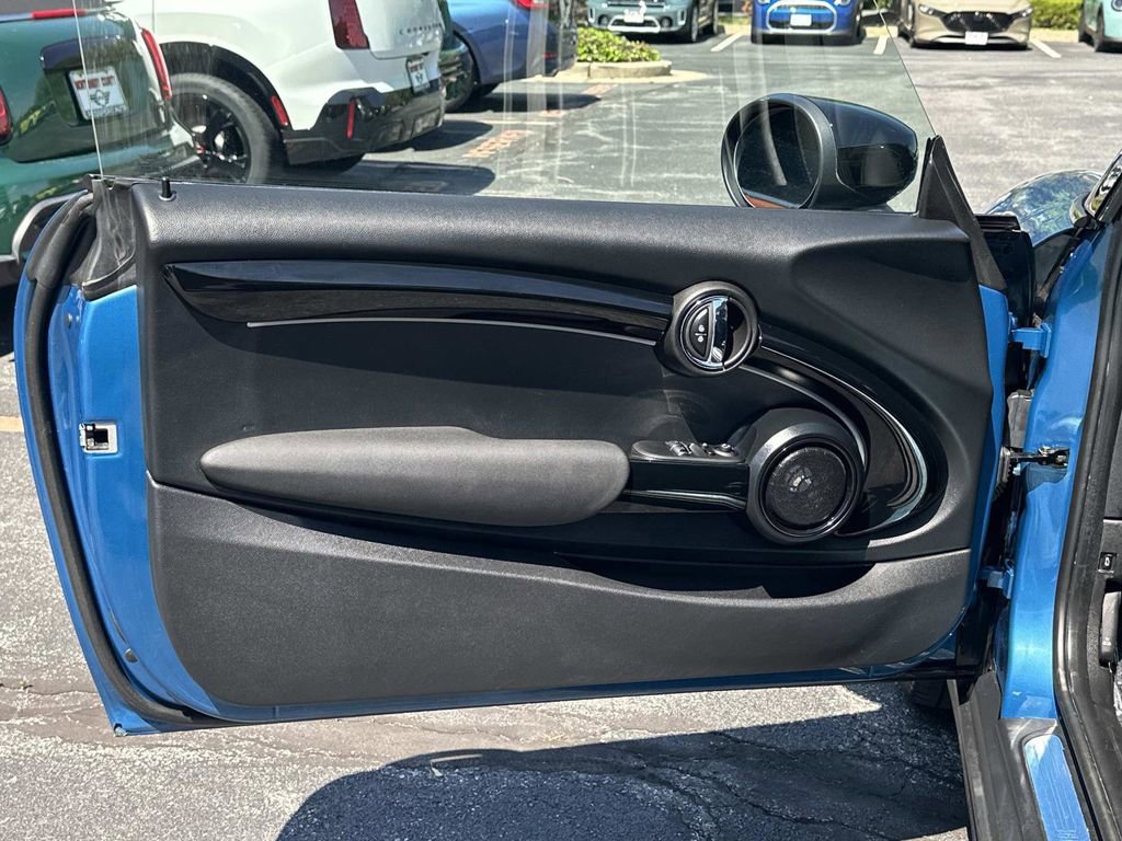 Used 2024 MINI Cooper SE FWD image 22