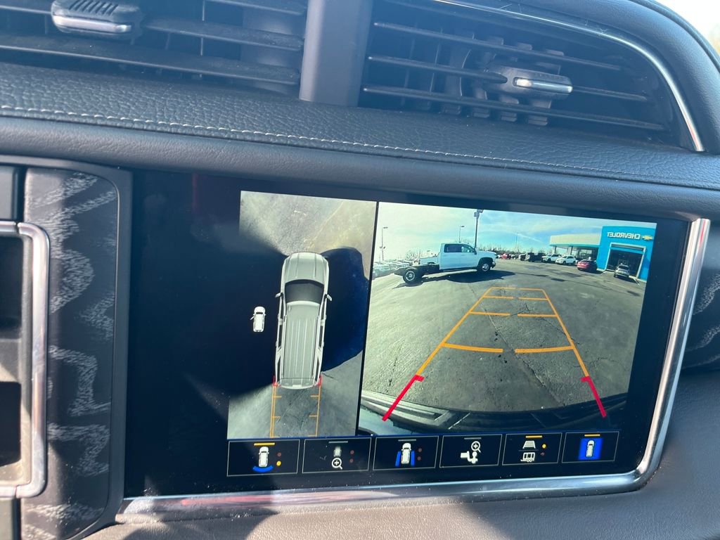 Used 2023 GMC Yukon Denali image 13