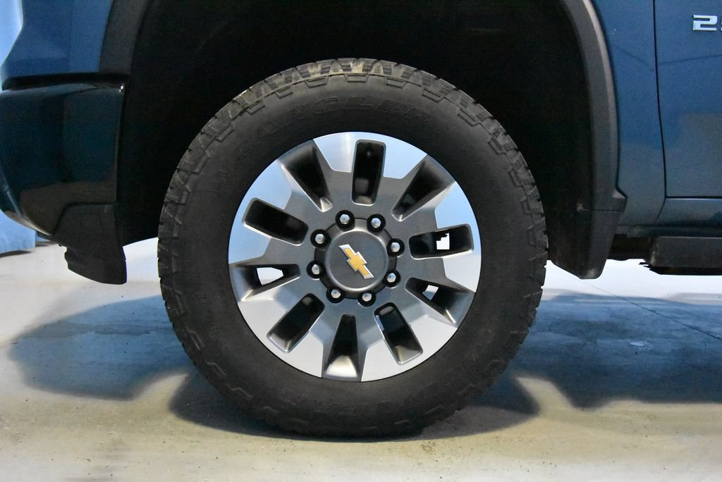 Used 2024 Chevrolet Silverado 2500 Custom w/ Custom Value Package AWD/4WD image 21