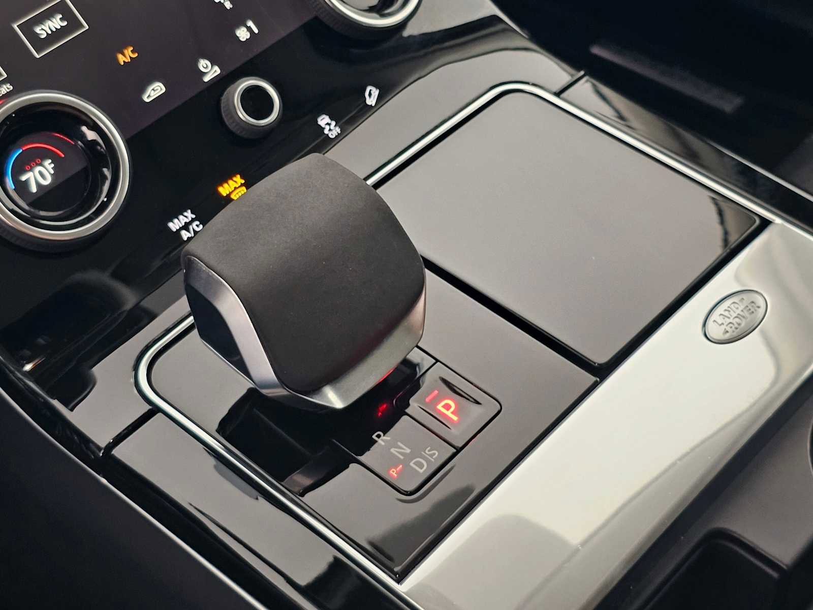 Used 2022 Land Rover Range Rover Velar S image 31