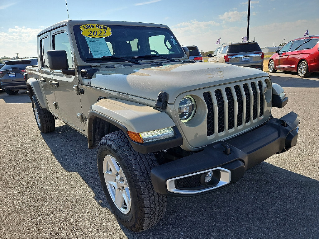Used 2022 Jeep Gladiator Sport AWD/4WD image 11