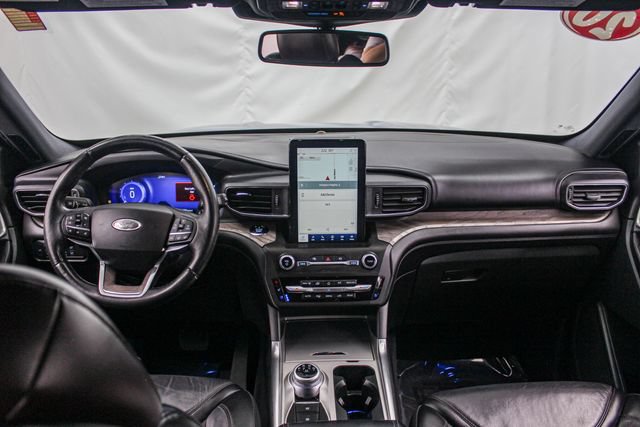 Used 2020 Ford Explorer Platinum w/ Premium Technology Package AWD/4WD image 28