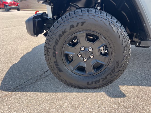 Used 2023 Jeep Gladiator Mojave w/ Trailer Tow Package AWD/4WD image 10