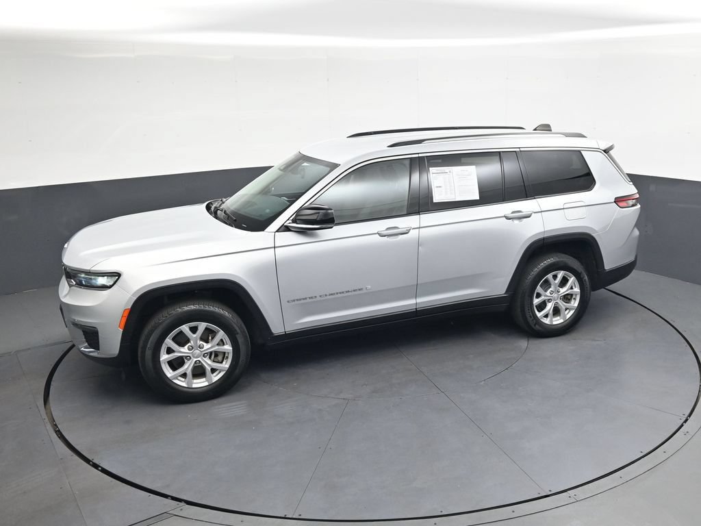 Used 2023 Jeep Grand Cherokee L Limited AWD/4WD image 40
