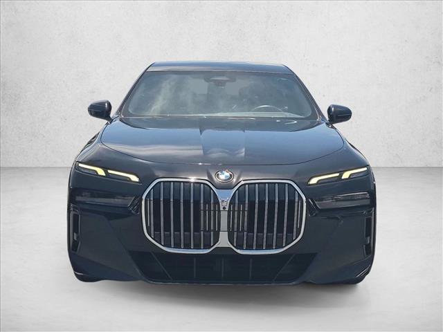 Used 2023 BMW 740i w/ Parking Assistance Package RWD video 2