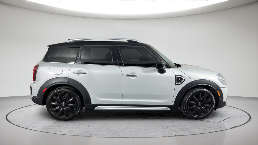 Used 2021 MINI Cooper Countryman S FWD image 3