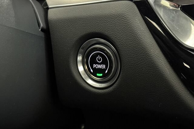 Certified 2024 Cadillac Lyriq Luxury AWD/4WD image 23