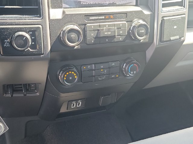 Used 2020 Ford F150 XLT AWD/4WD image 30