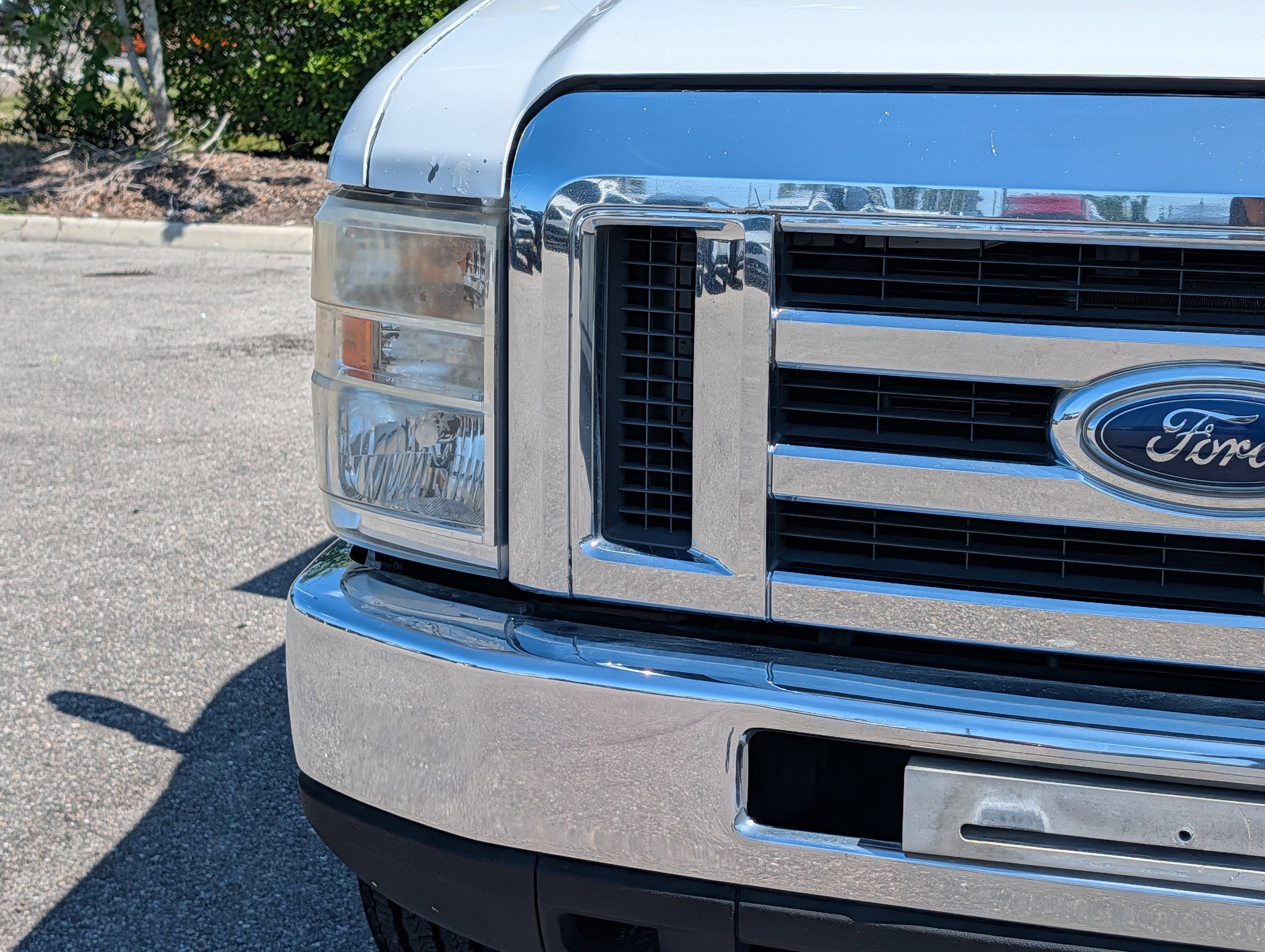 Used 2017 Ford E-350 and Econoline 350 Super Duty w/ Power Windows & Locks Group RWD image 9
