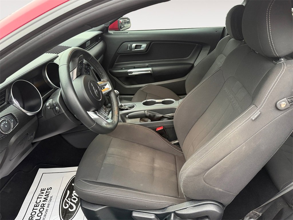 Used 2022 Ford Mustang Coupe image 9