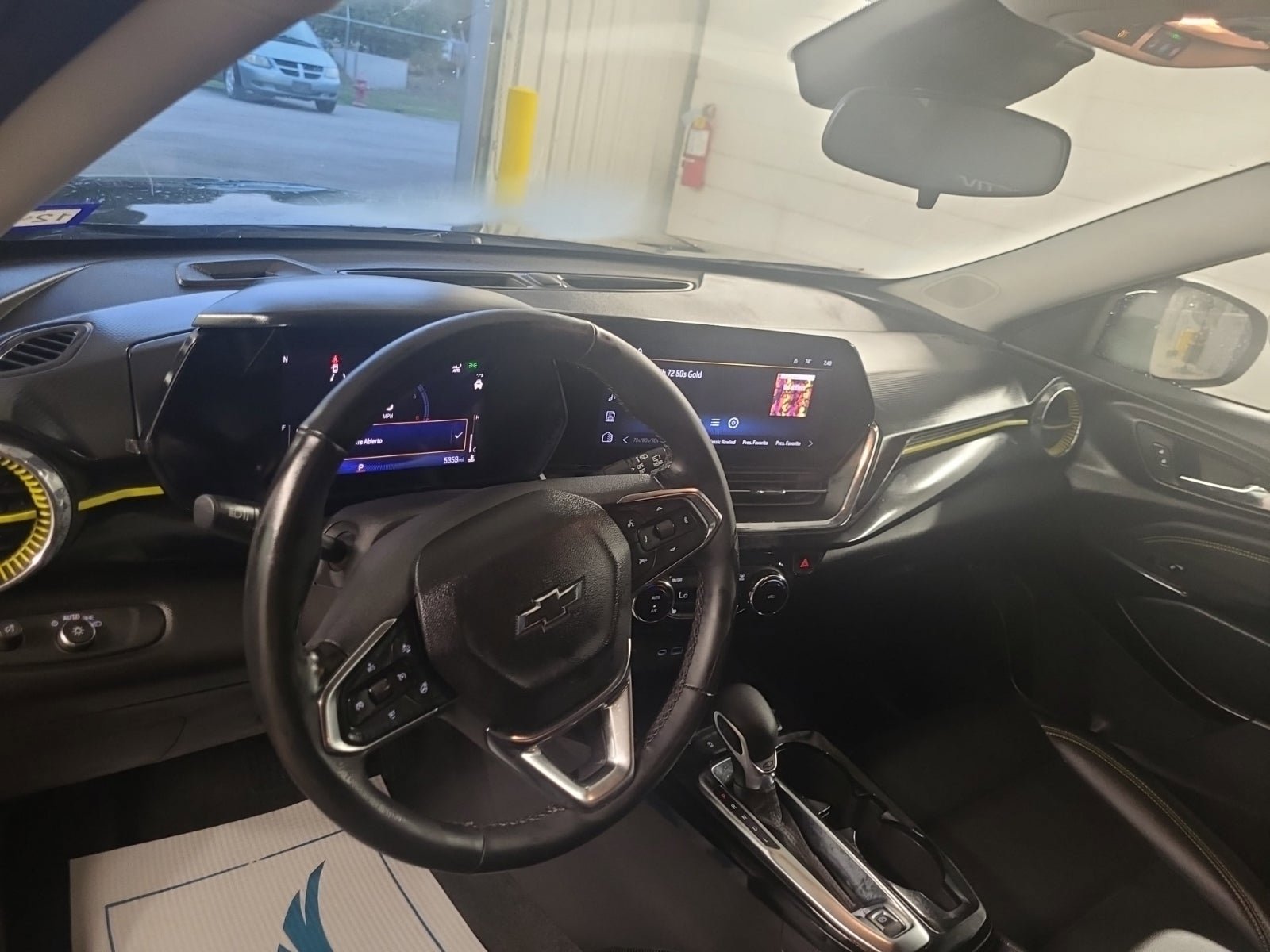 Used 2025 Chevrolet Trax ACTIV w/ Driver Confidence Package image 14