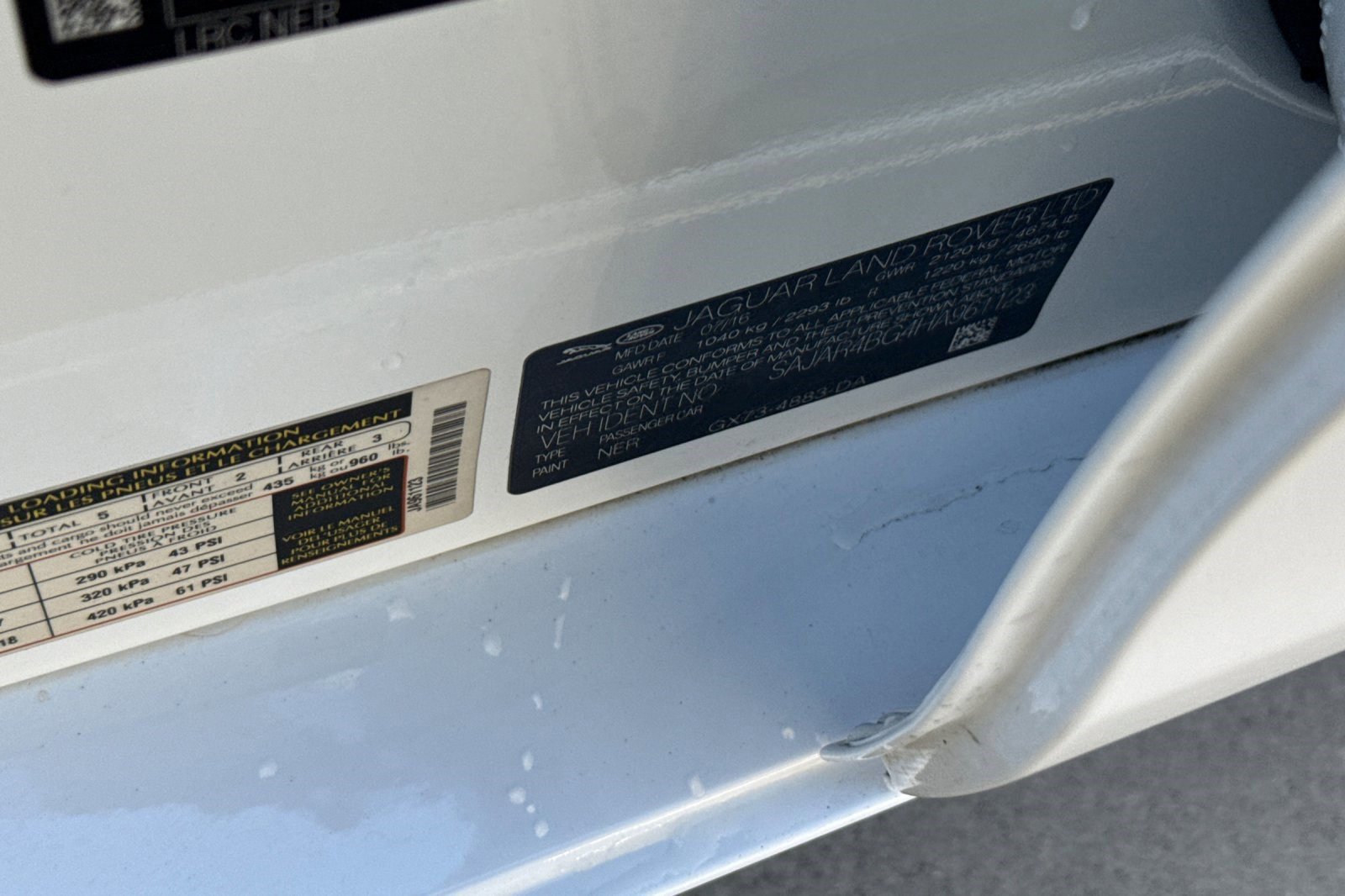 Used 2017 Jaguar XE 25t image 22