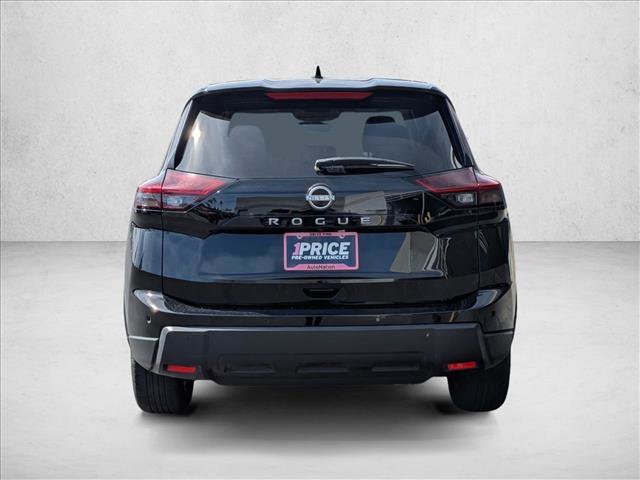 Used 2025 Nissan Rogue SV image 6