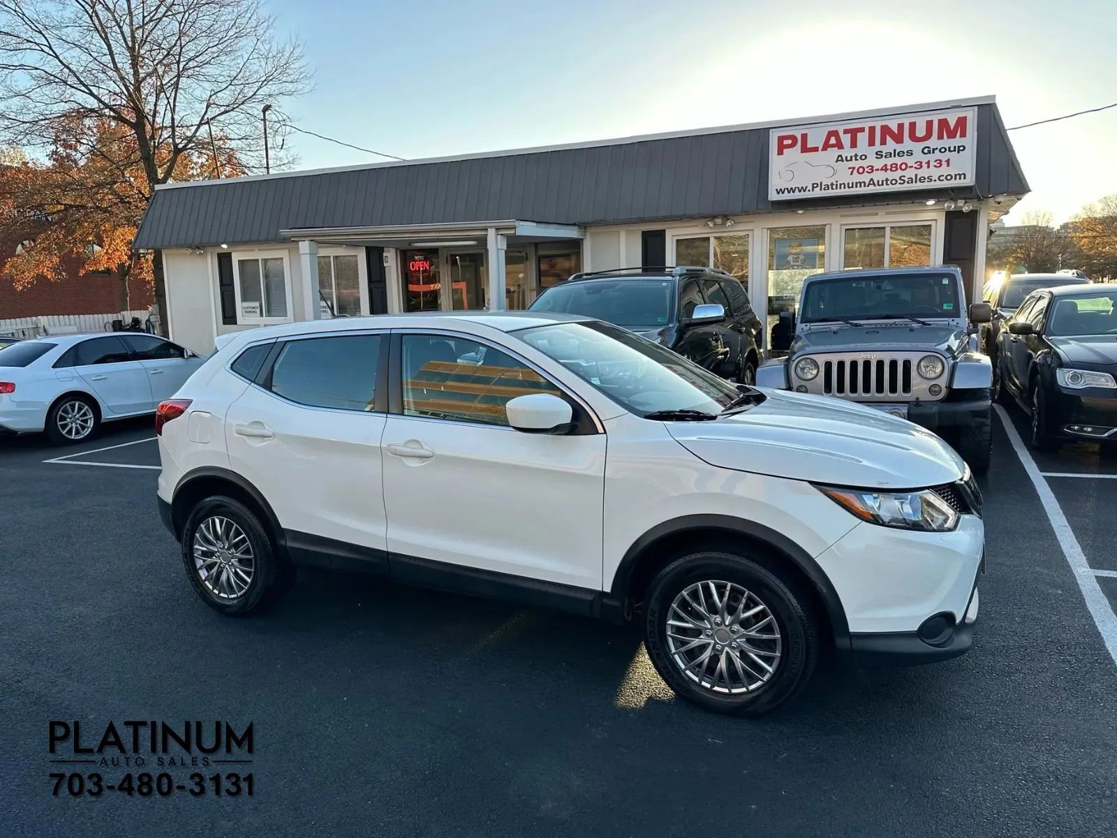 Used 2018 Nissan Rogue Sport S image 2