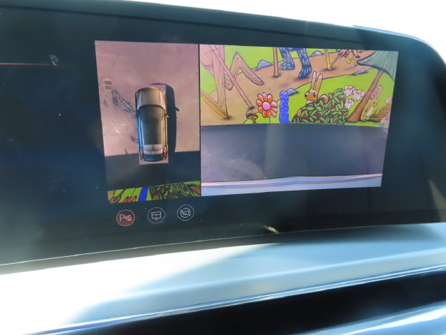 Certified 2024 Cadillac Lyriq Luxury AWD/4WD image 28