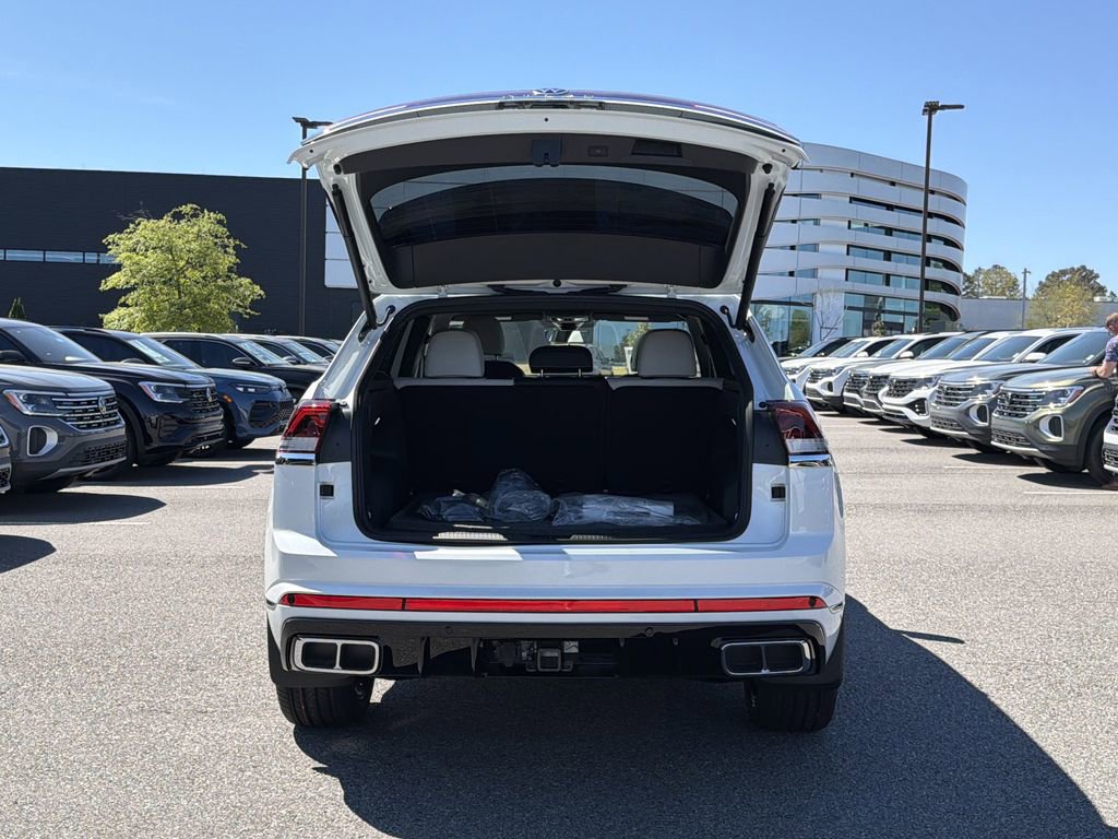 New 2026 Volkswagen Atlas Cross Sport SEL Premium R-Line image 14