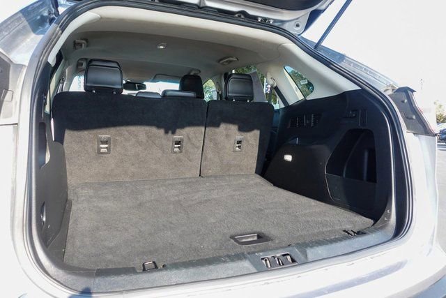 Used 2024 Ford Edge SEL image 25