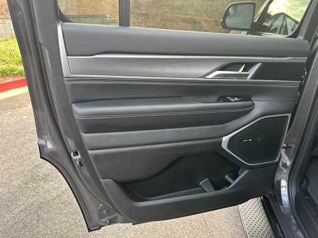 New 2025 Jeep Wagoneer Series II image 20