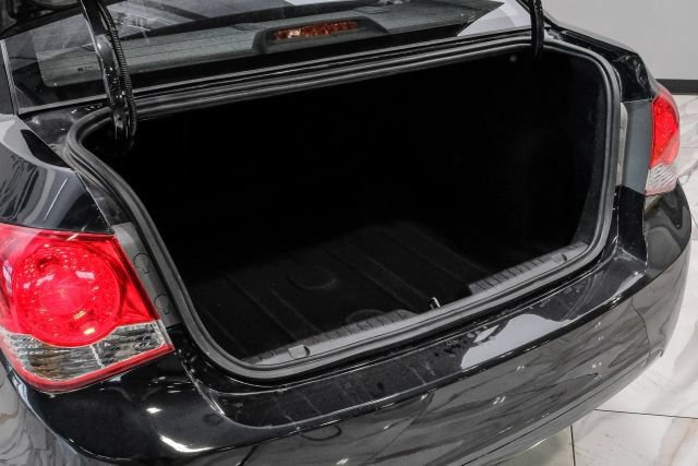 Used 2015 Chevrolet Cruze LT FWD image 51